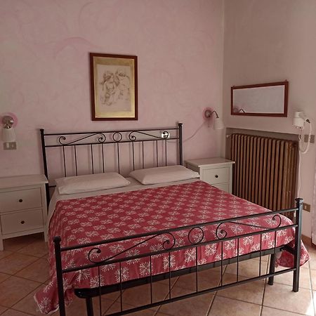 Agriturismo La Quiete Roncofreddo Room photo
